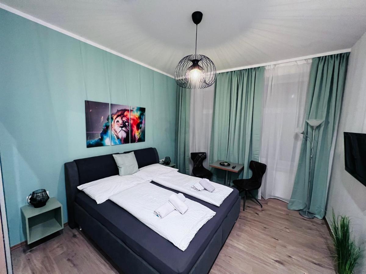 Neu Renovierte Unterkunft Viena Exterior foto