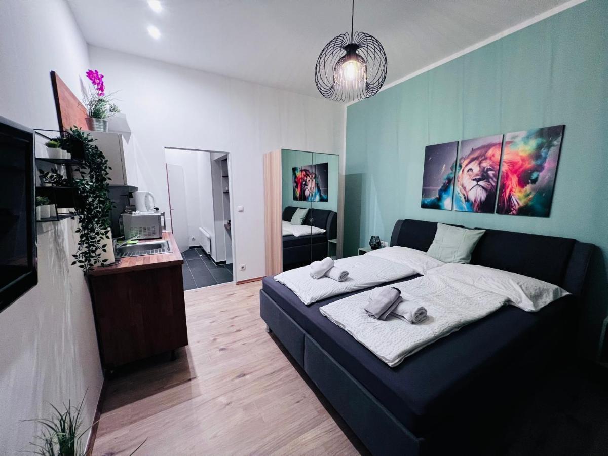 Neu Renovierte Unterkunft Viena Exterior foto