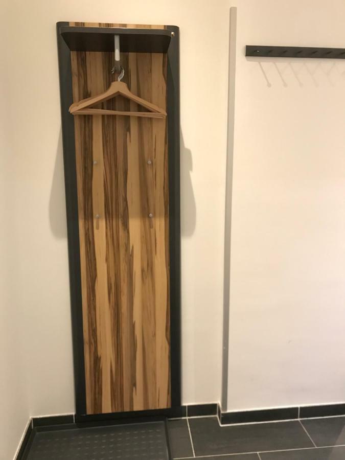 Neu Renovierte Unterkunft Viena Exterior foto