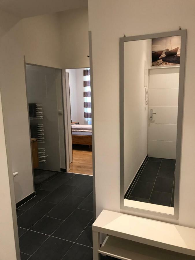 Neu Renovierte Unterkunft Viena Exterior foto